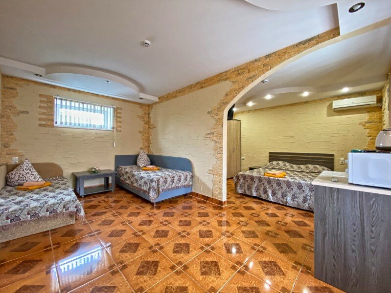 Гостиница Арсенал Евпатория