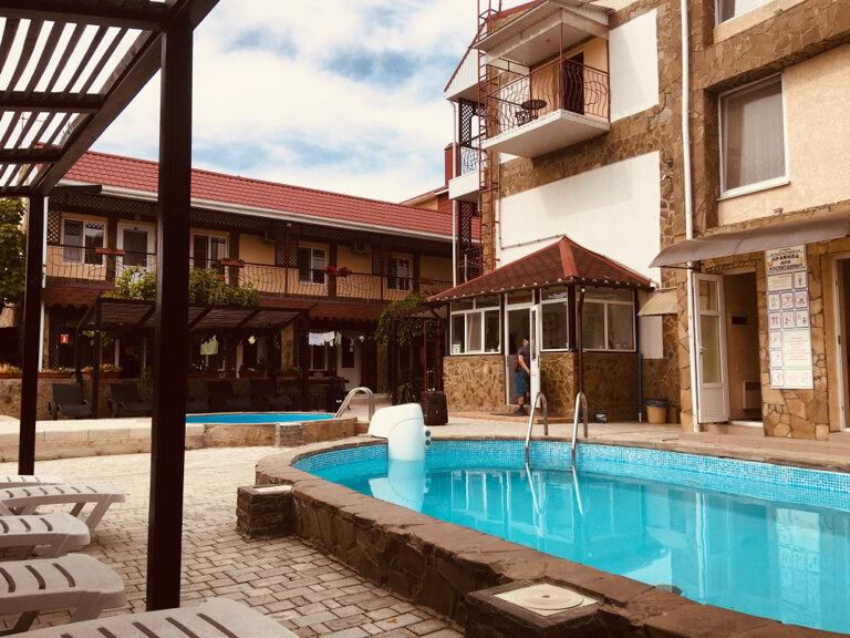 Гостиница Арсенал Евпатория-92