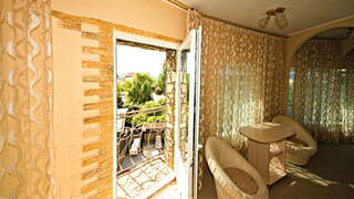 Гостиница Арсенал Евпатория Апартаменты с видом на море-9