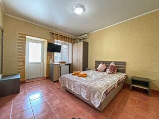 Гостиница Арсенал Евпатория Полулюкс-1