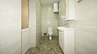 Гостиница Арсенал Евпатория Полулюкс улучшенный - трехместный номер-3