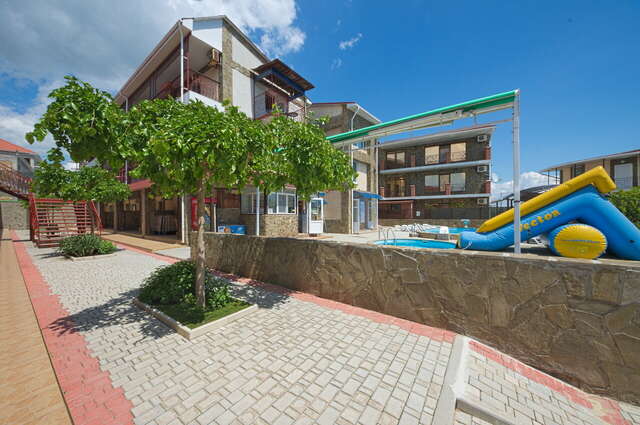 Гостиница Арсенал Евпатория-73